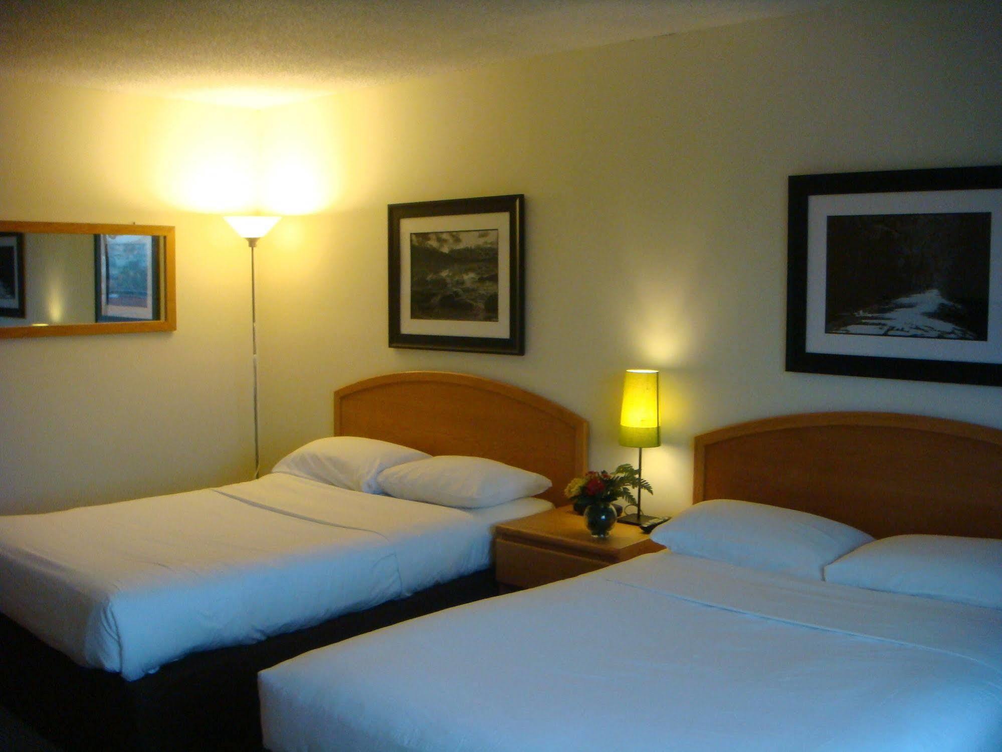 וונקובר Cassandra Hotel מראה חיצוני תמונה