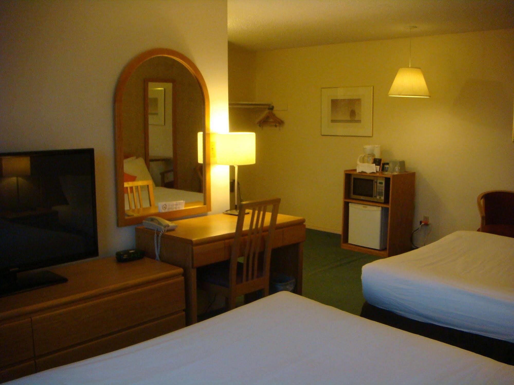 וונקובר Cassandra Hotel מראה חיצוני תמונה